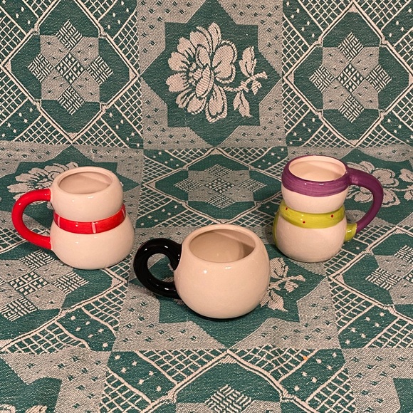 Set of Three Snowman Mugs - Picture 3 of 4